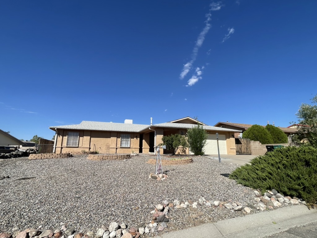 6275 Roadrunner Loop Northeast